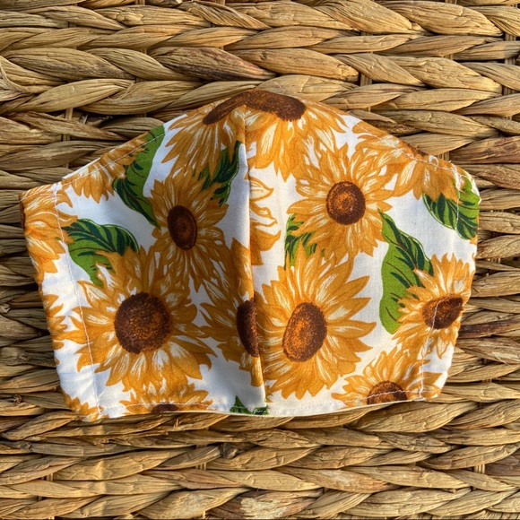 Other - Adjustable face mask with filter pocket